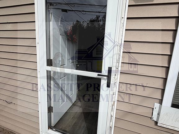 3rd image of 191 Davis St