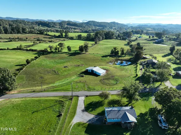 Mount Pleasant Rd, Church Hill, TN 37642