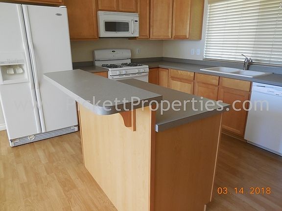 5th image of 4006 Holly Park Dr NW