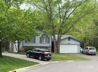 12029 Summerset Ln, Burnsville, MN 55337