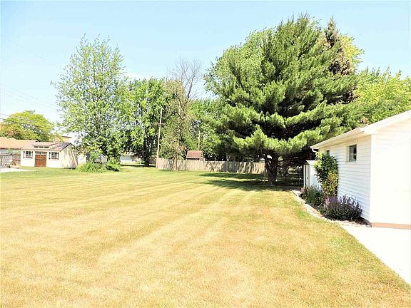 Located on a spacious Lot!