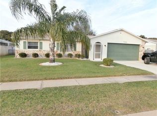 7801 Edinburgh Dr, New Port Richey, FL 34653
