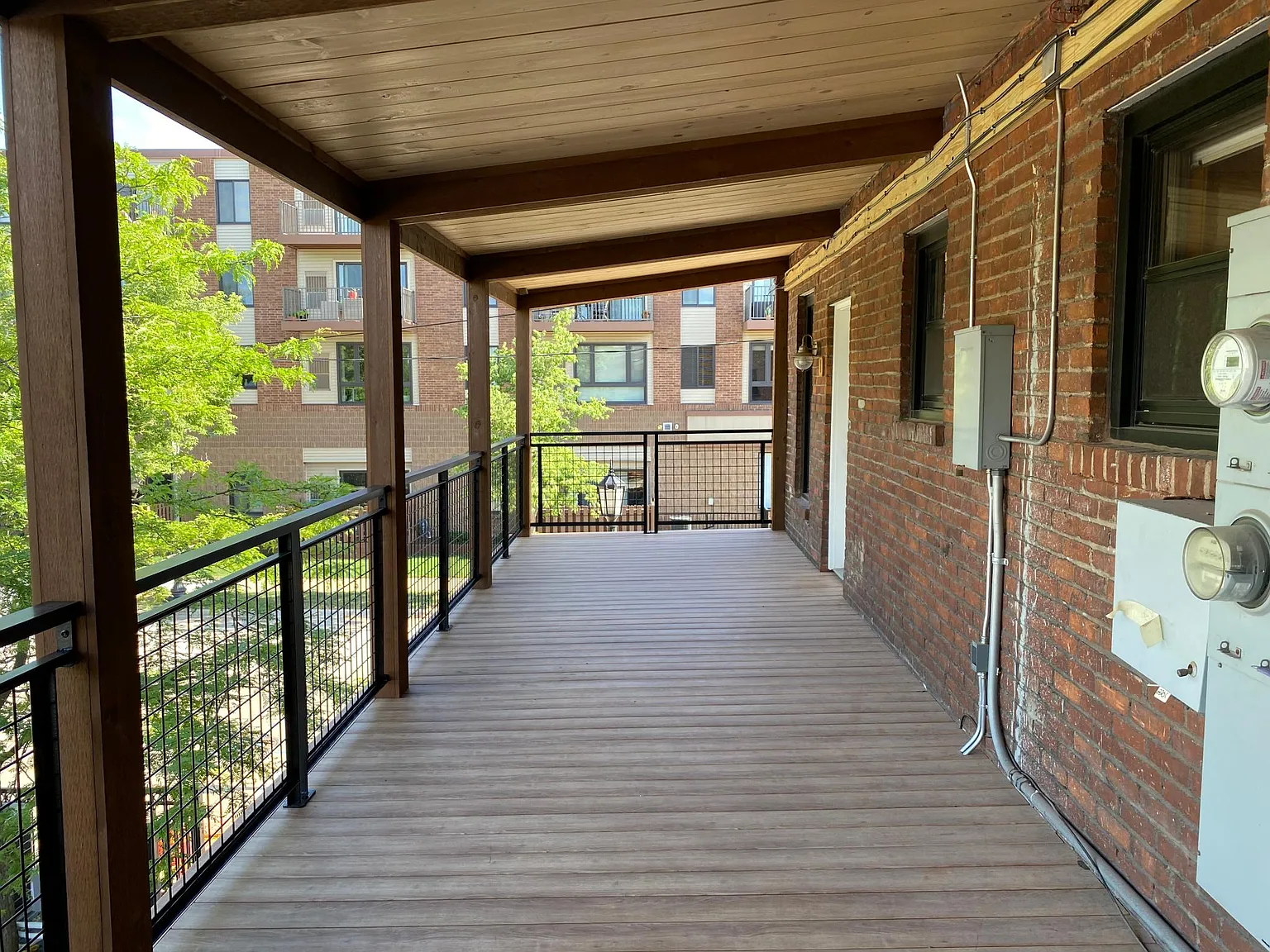 2201 Central Ave NE — Photo 2