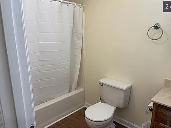 4th image of 469 Main St #2