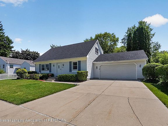 2nd image of 4509 Arden Rd
