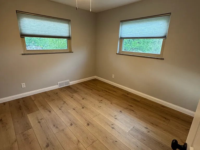 488 Frogtown Rd — Photo 12