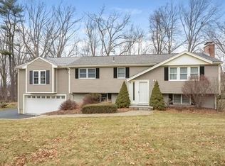 19 Hillside Dr, Shrewsbury, MA 01545
