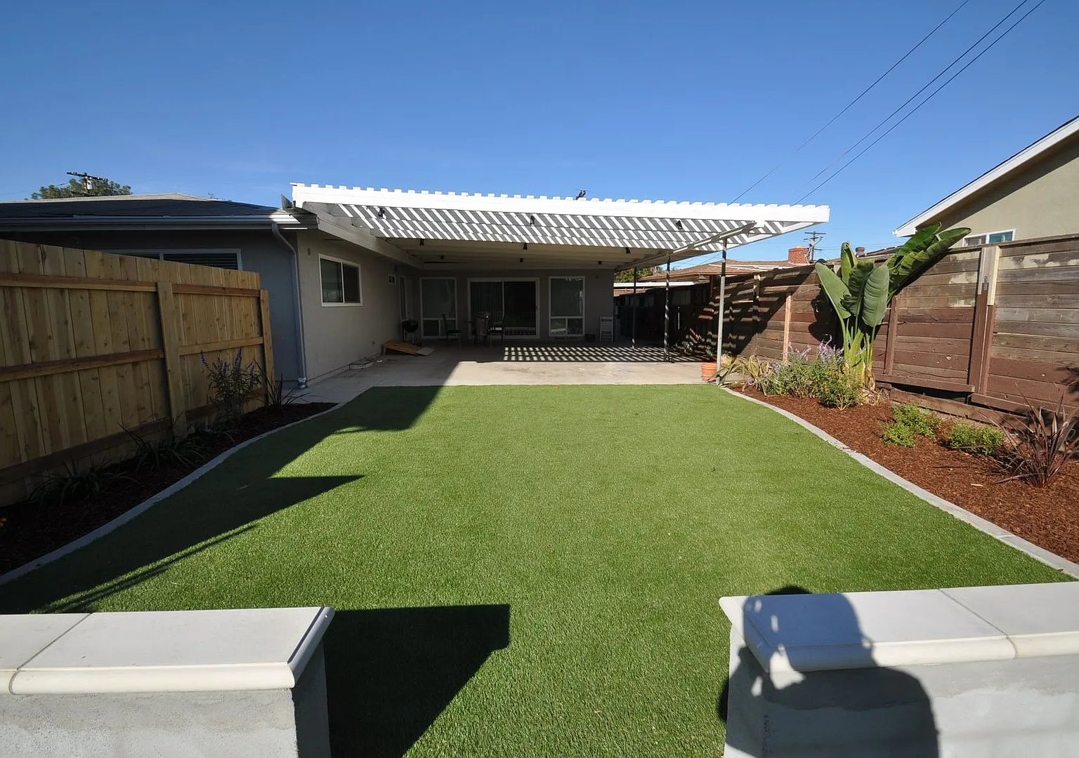 6BD/2.5BA, Amazing Yard! — Photo 3