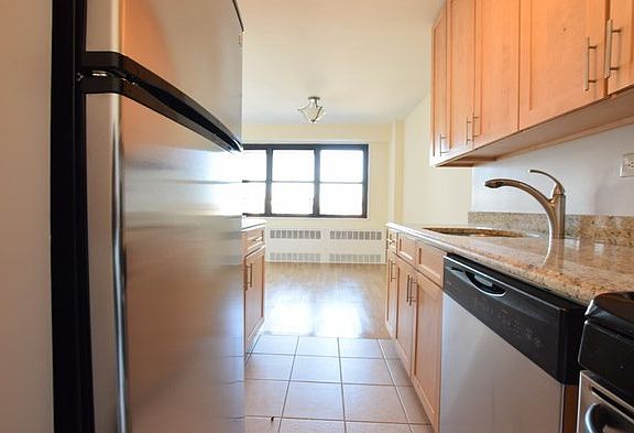2nd image of 341 10th St #230
