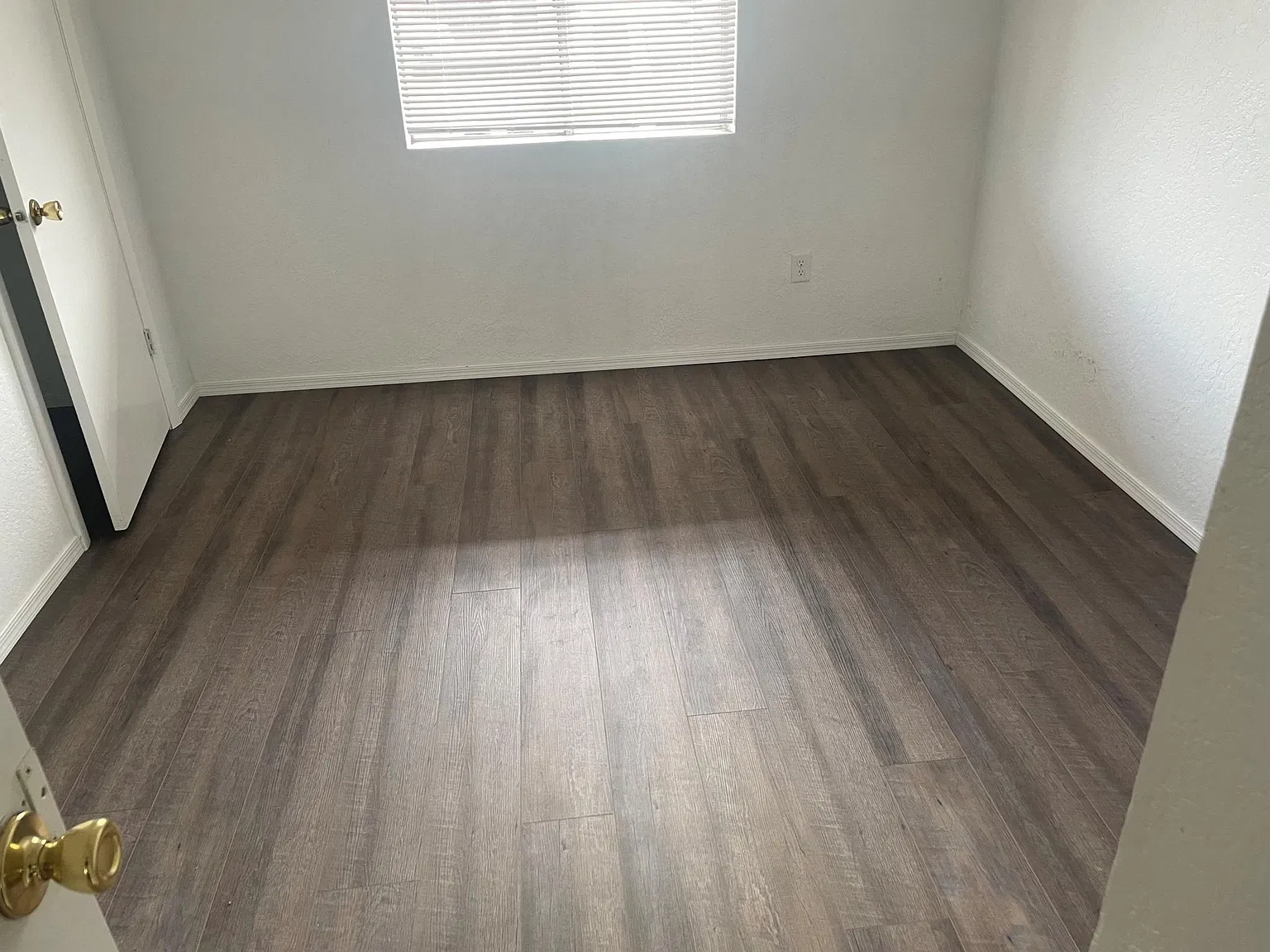 2850 N Izabel St — Photo 3