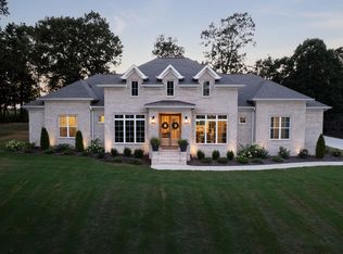 763 Golf Trail Rdg, Muscle Shoals, AL 35661