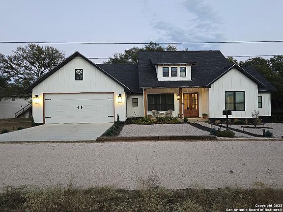 2nd image of 451 Legion Loop