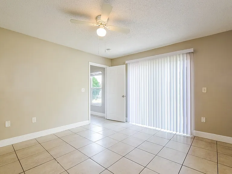 870 Jarnac Dr — Photo 13