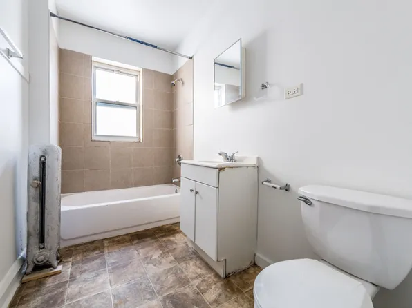 7801-11 S Yates Blvd Chicago, IL 60649