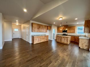 5448 Shalynn Dr, Klamath Falls, OR 97603