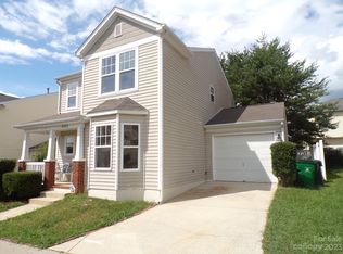 6010 Fiddleleaf Ct, Charlotte, NC 28215