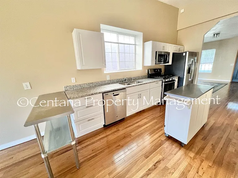 838 W Park St — Photo 23