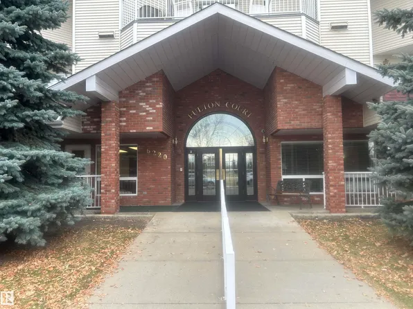 6220 Fulton Rd NW #303, Edmonton, AB T6A 3T4