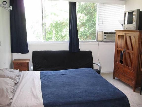 Bed, Sofa, TV, Air-Condit