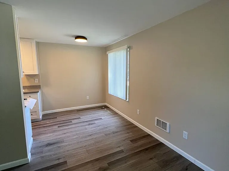 3326 Lombard Ave #1 — Photo 7