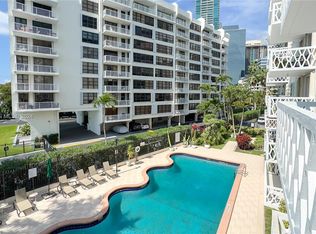 1430 Brickell Bay Dr APT 305, Miami, FL 33131