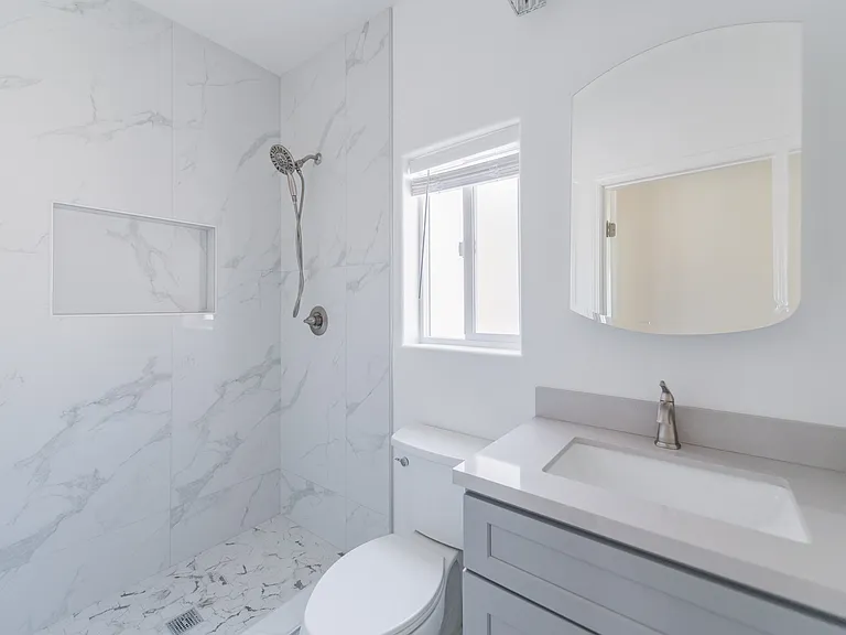 5033 Sultana Ave #B — Photo 10