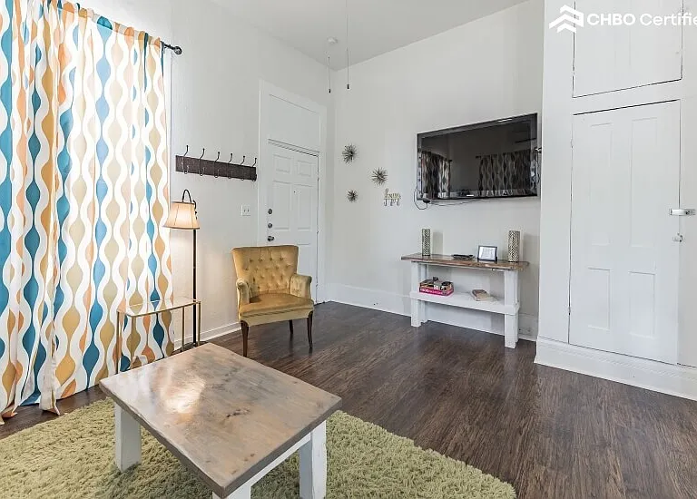 118 Glorietta — Photo 6