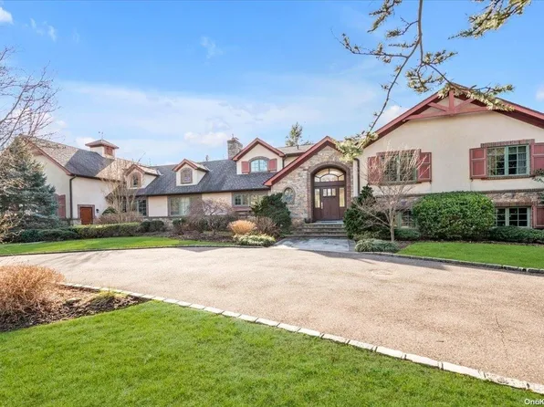 19 Cedar Lane, Sands Point, NY 11050