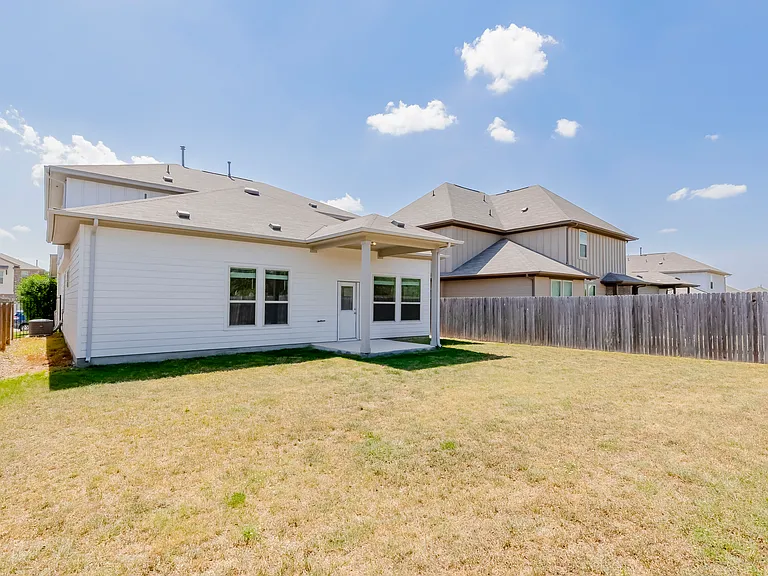 425 Arrowhead Vine St — Photo 34