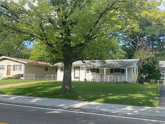 2nd image of 10523 Lilac Ave