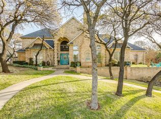1006 Summit Ct, Burleson, TX 76028