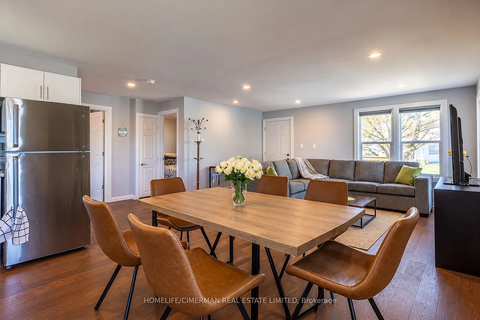 3 bed, $2,450 — Photo 1