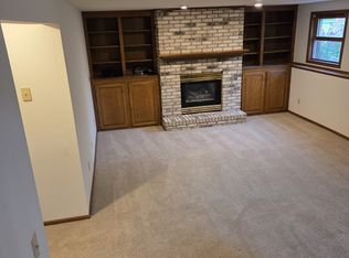 912 Prospect Ave, Beaver Dam, WI 53916