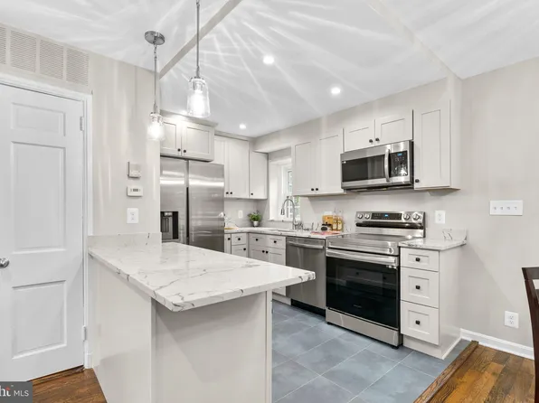 2967 S Columbus St APT A2, Arlington, VA 22206