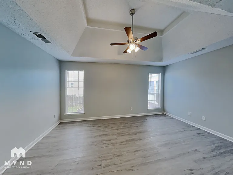 6252 Phillips Lake Cv — Photo 19