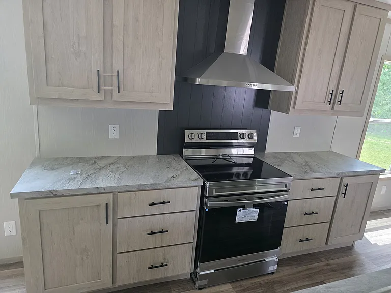 611 Wright Ln — Photo 6