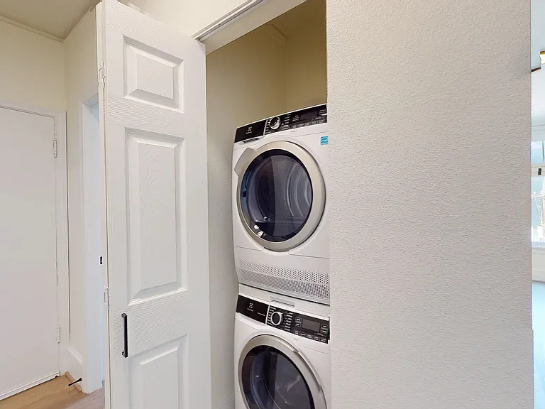 1335 Washington St #8 — Photo 13