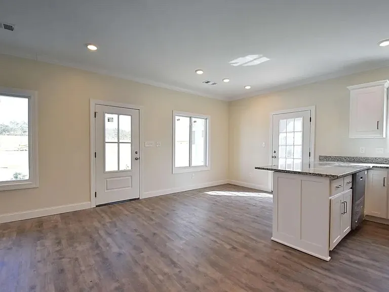 191 Willowbrook Dr #183 — Photo 2