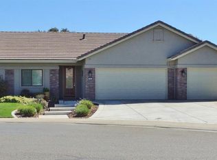 952 Chisholm Trl, Galt, CA 95632