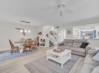 1330 NW 13th St APT 6, Boca Raton, FL 33486