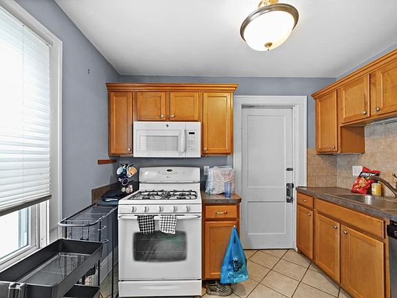 5th image of 1338 Cranford Ave #2