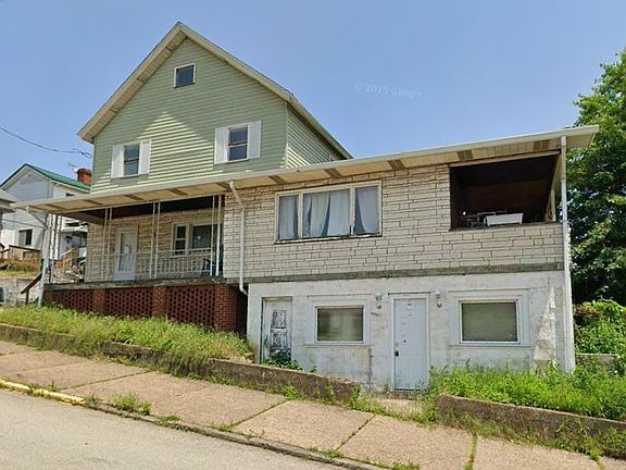 2nd image of 720 Center St