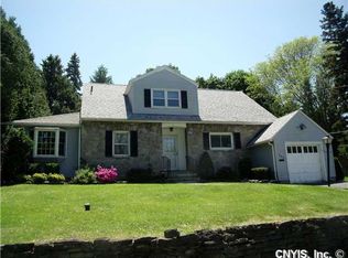 206 Briarcliff Rd, Syracuse, NY 13214