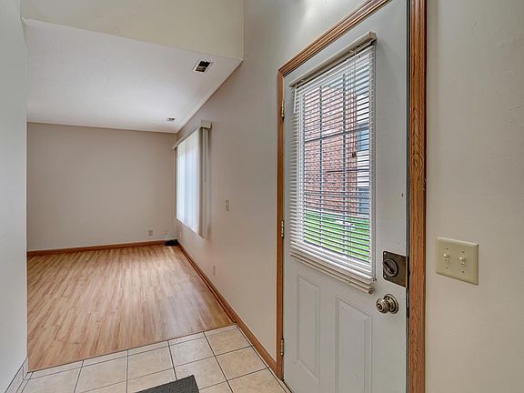 3rd image of 2218 Orchard St #1
