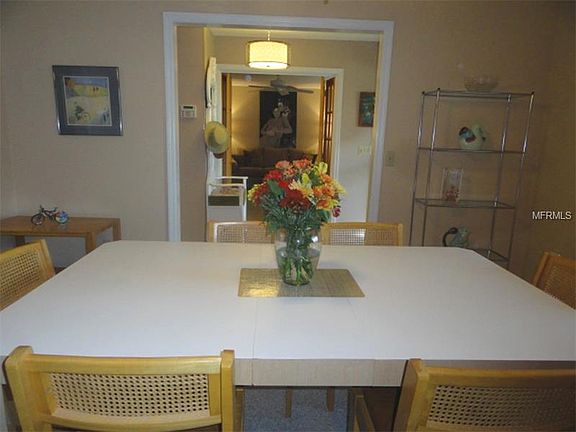3rd image of 562 Mendoza Dr