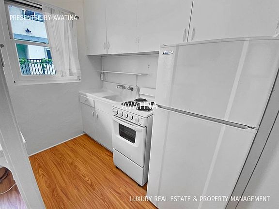 4th image of 1875 Kapiolani Blvd #2