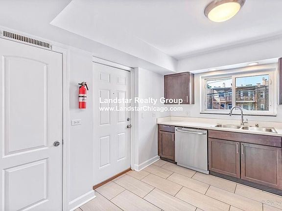 2nd image of 1610 W Jarvis Ave APT 2D