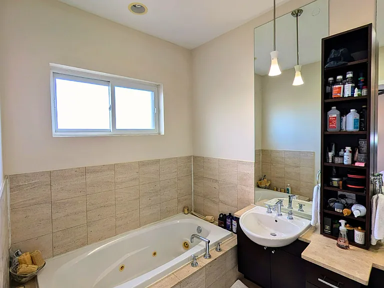 2642 W Chicago Ave #4 — Photo 8