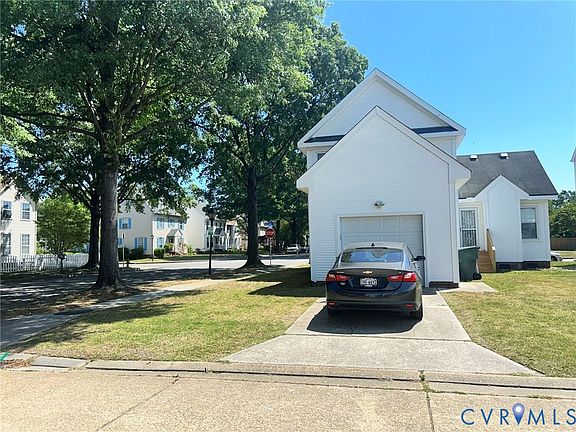 4th image of 925 Merrimac Ave