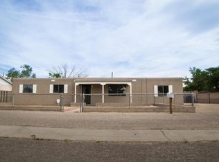 5613 Cleghorn Rd NW, Albuquerque, NM 87120